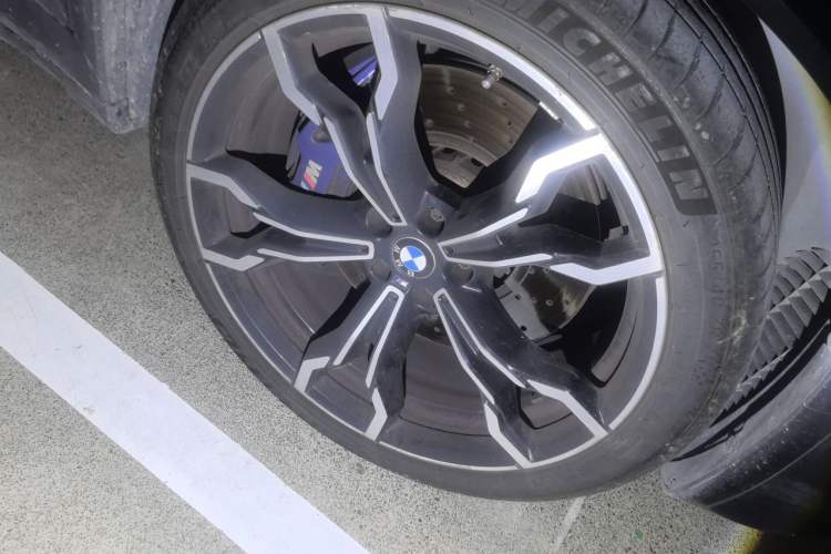 Used BMW X4 M 2021 X4 M Competition Edition Right Front Wheel Hub