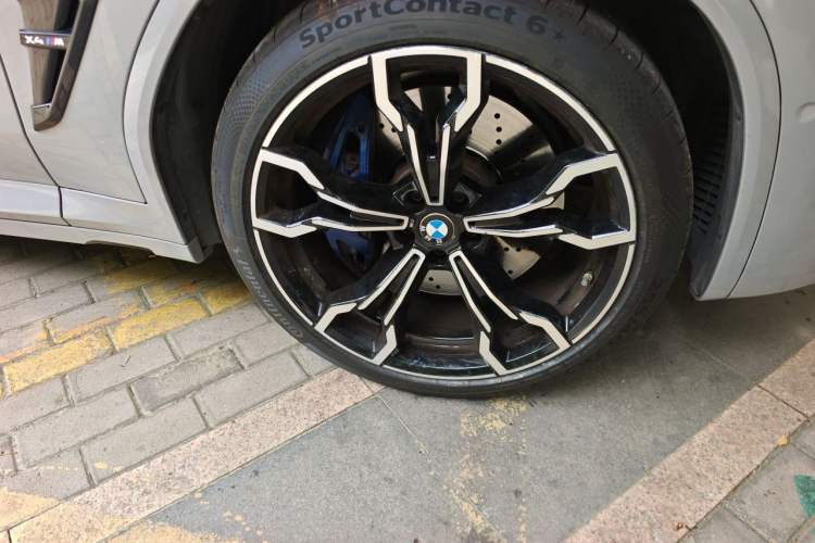 Used BMW X4 M 2021 X4 M Competition Edition Right Front Wheel Hub