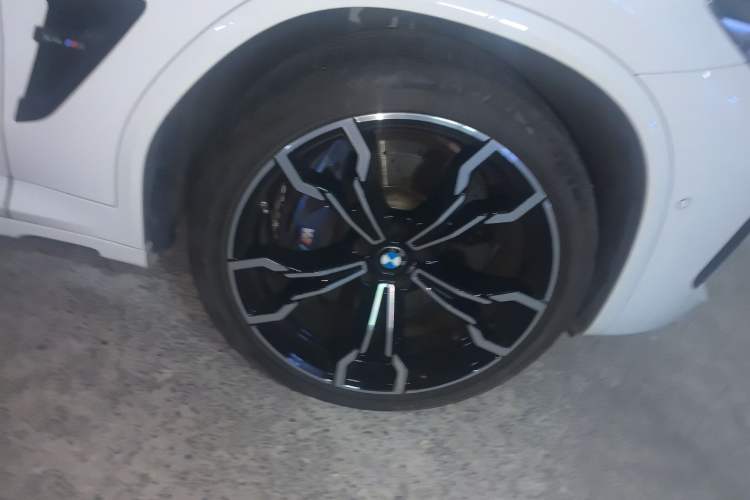 Used BMW X4 M 2021 X4 M Competition Edition Right Front Wheel Hub