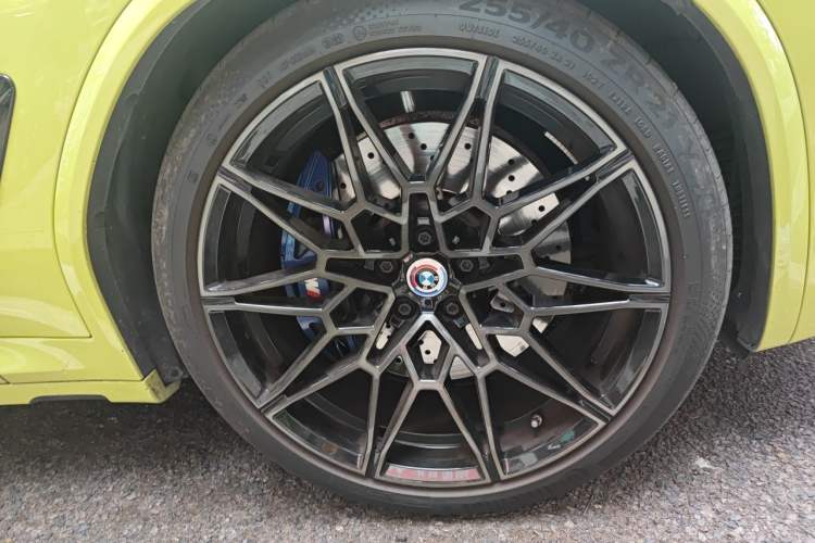 Used BMW X4 M 2022 X4 M Competition Edition Right Front Wheel Hub