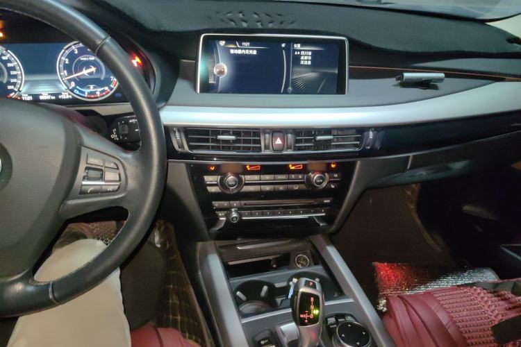 Used BMW X5  Audio And AC Panel