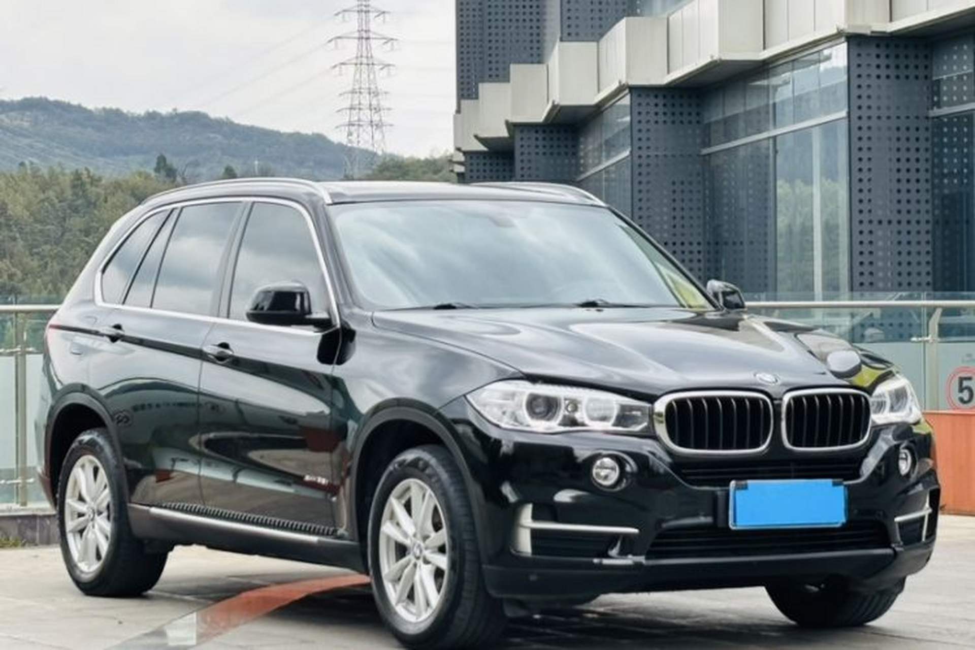 Used BMW X5  Exterior 3