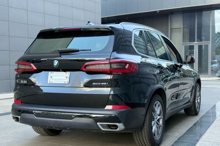 Used BMW X5  Exterior 4