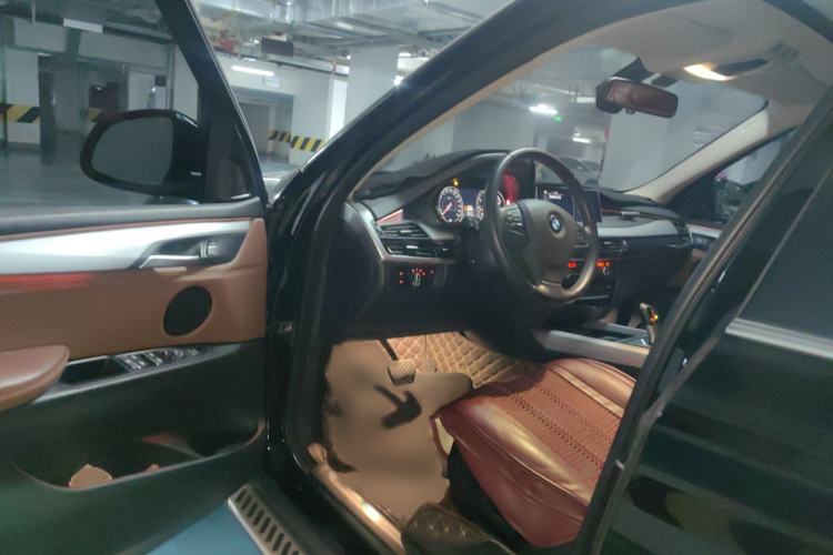 Used BMW X5  Interior 3