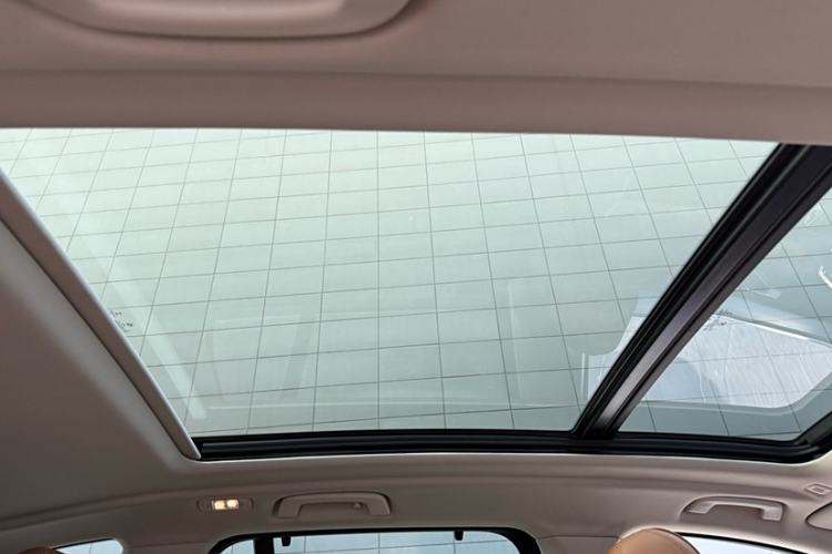 Used BMW X5  Interior 9