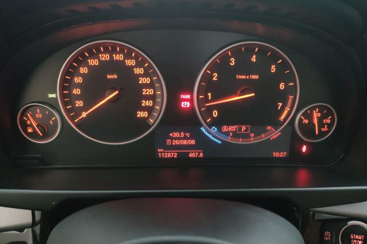 Used BMW X5  Odometer Close Up