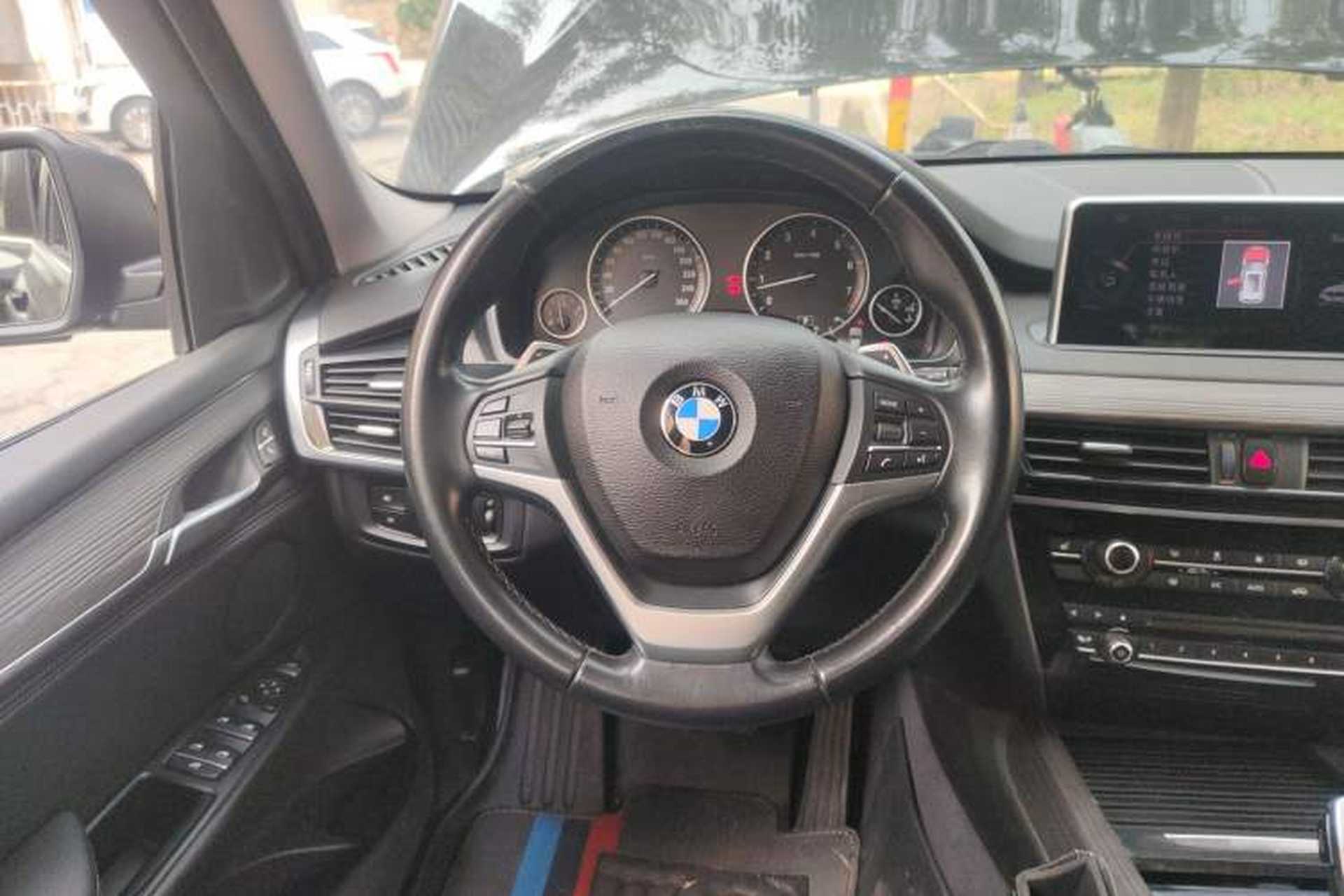 Used BMW X5  Steering Wheel