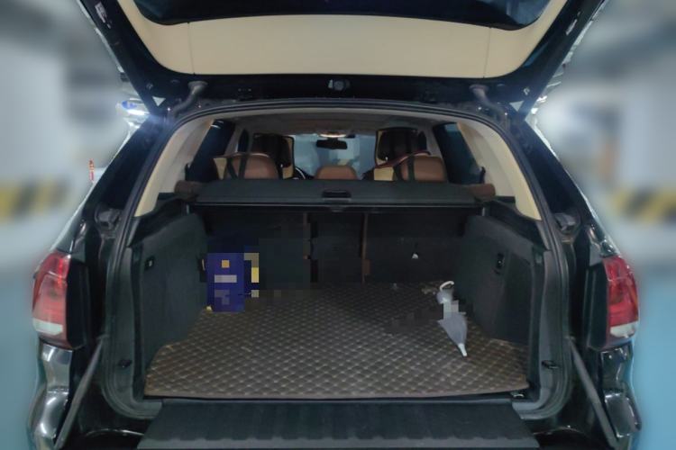Used BMW X5  Trunk