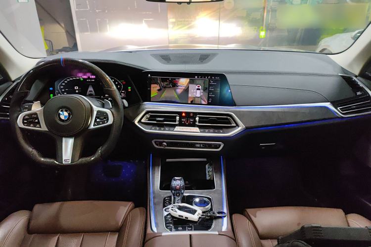 Used BMW X5 2019 xDrive40i Luxury Model with M Sport Package Interior 2
