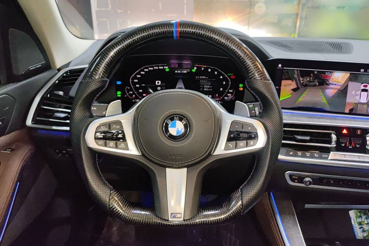 Used BMW X5 2019 xDrive40i Luxury Model with M Sport Package Steering Wheel