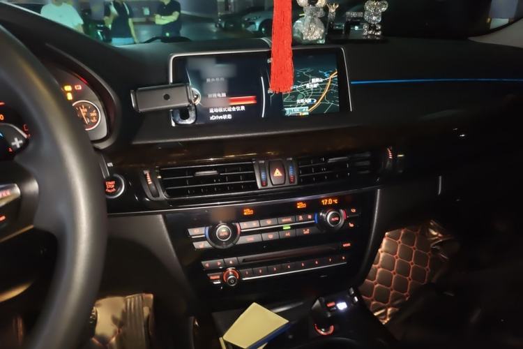 Used BMW X5  Audio And AC Panel