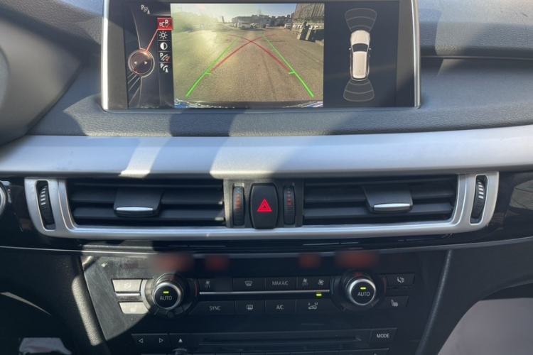 Used BMW X5  Interior 4