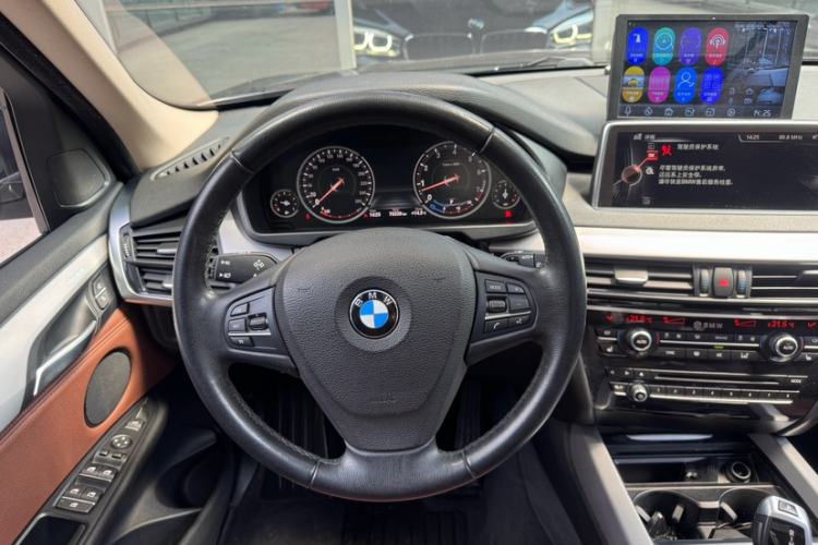 Used BMW X5  Interior 4