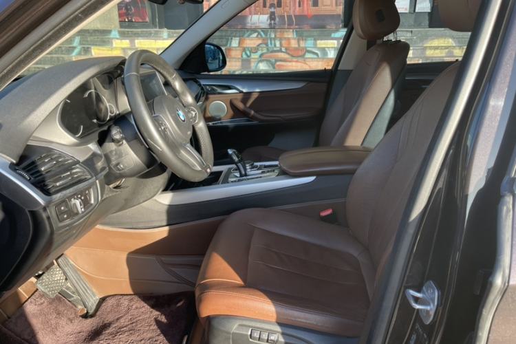 Used BMW X5  Interior 7
