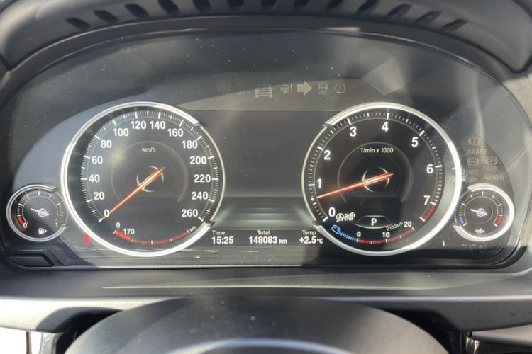 Used BMW X5  Odometer Close Up
