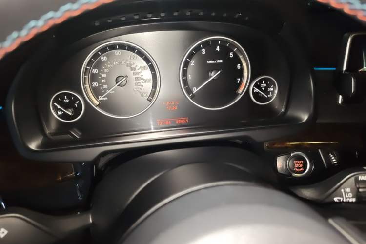 Used BMW X5  Odometer Close Up