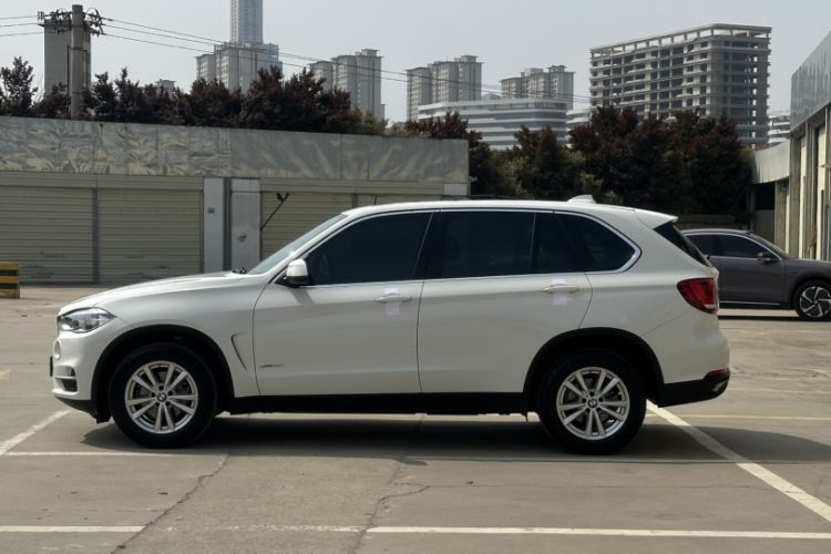 Used BMW X5  Exterior 3