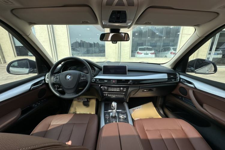 Used BMW X5  Interior 1