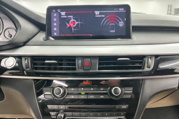 Used BMW X5  Interior 3