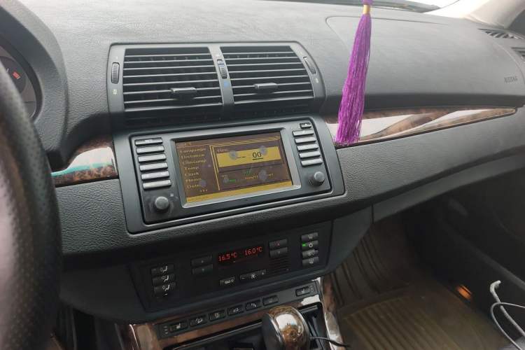 Used BMW X5 2006 3.0i Audio And AC Panel