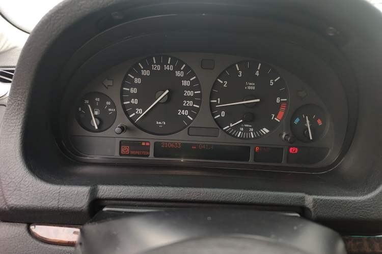 Used BMW X5 2006 3.0i Instrument Cluster