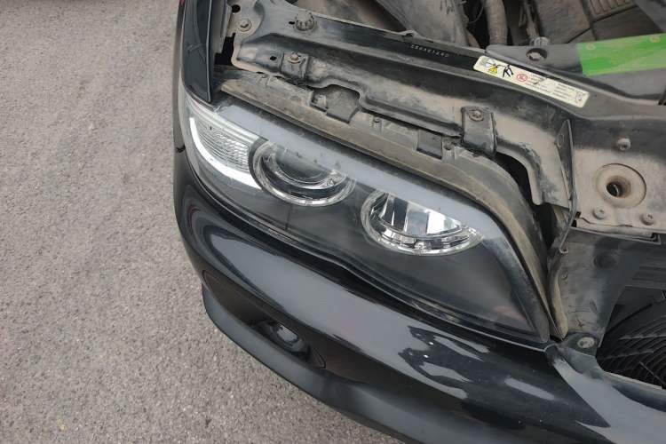 Used BMW X5 2006 3.0i Right Front Headlight