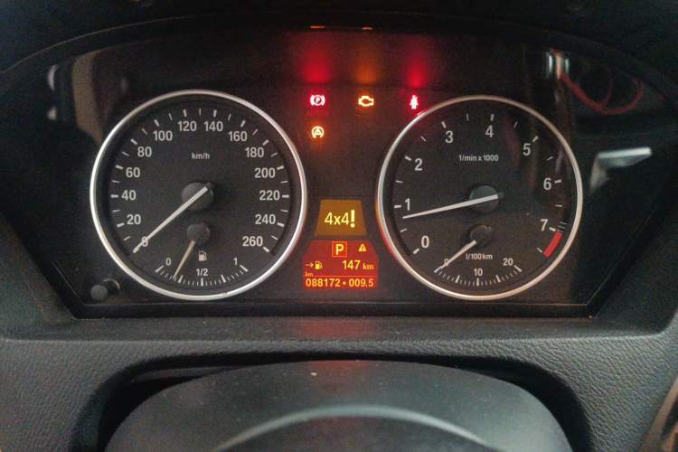 Used BMW X5 2006 3.0i Odometer Close Up