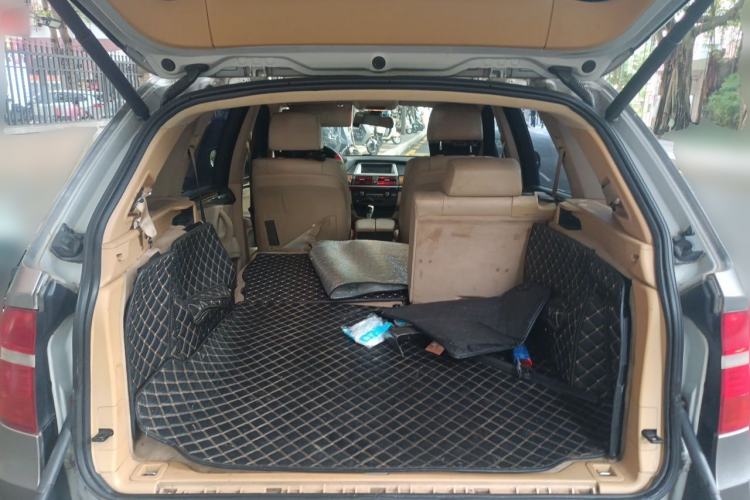 Used BMW X5 2006 3.0i Trunk