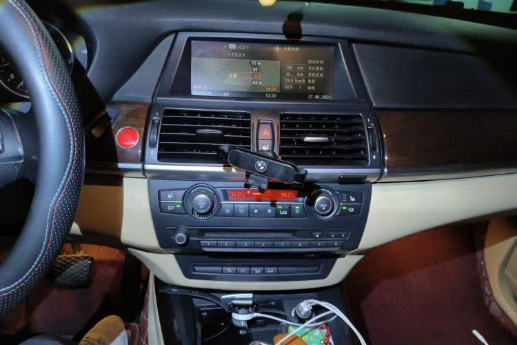 Used BMW X5  Audio And AC Panel