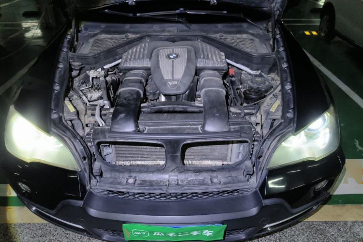 Used BMW X5  Engine Bay