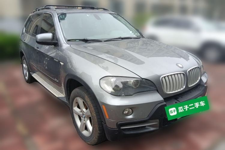 Used BMW X5  Front Right 45 Deg