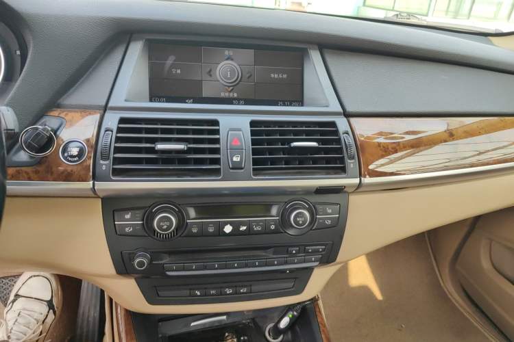 Used BMW X5 2008 xDrive30i Elegant Model Audio And AC Panel