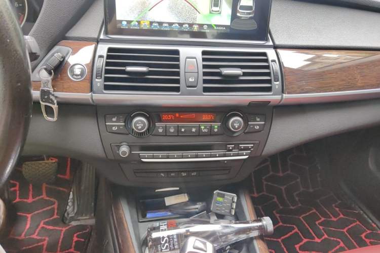 Used BMW X5 2008 xDrive48i Leading Model Audio And AC Panel