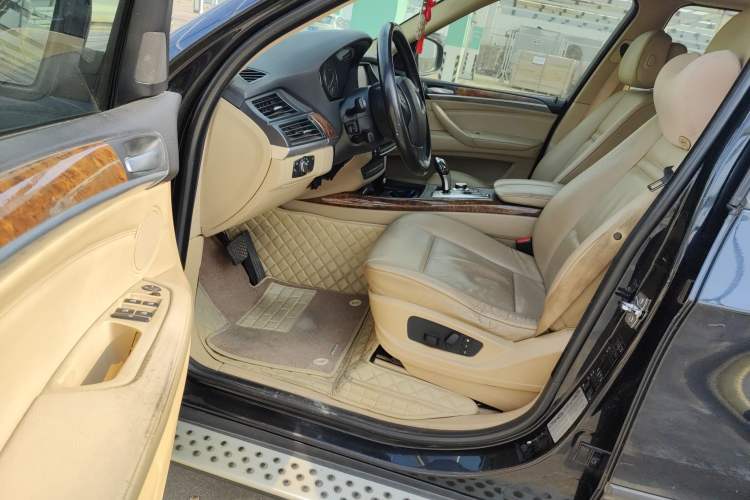 Used BMW X5 2008 xDrive30i Elegant Model Driver Seat