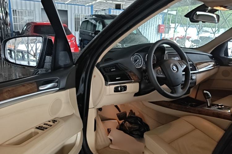 Used BMW X5 2008 xDrive30i Elegant Model Driver Seat