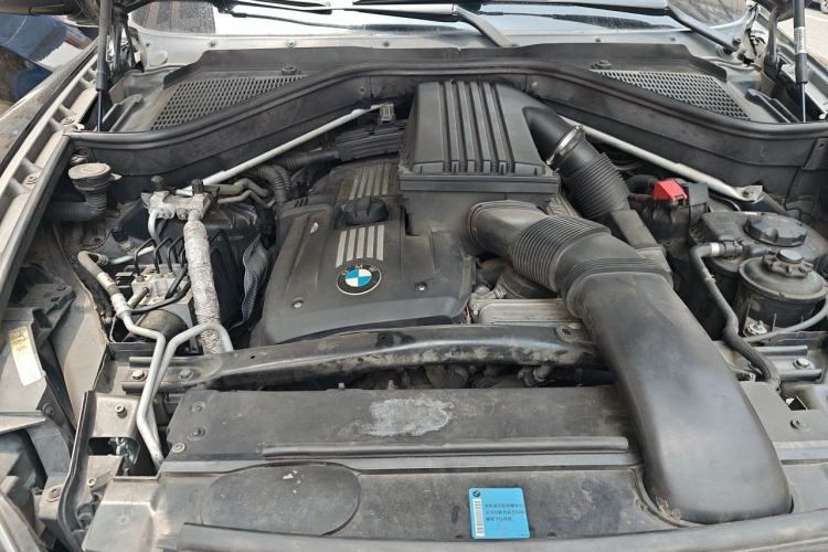 Used BMW X5 2008 xDrive30i Luxury Model Engine Bay