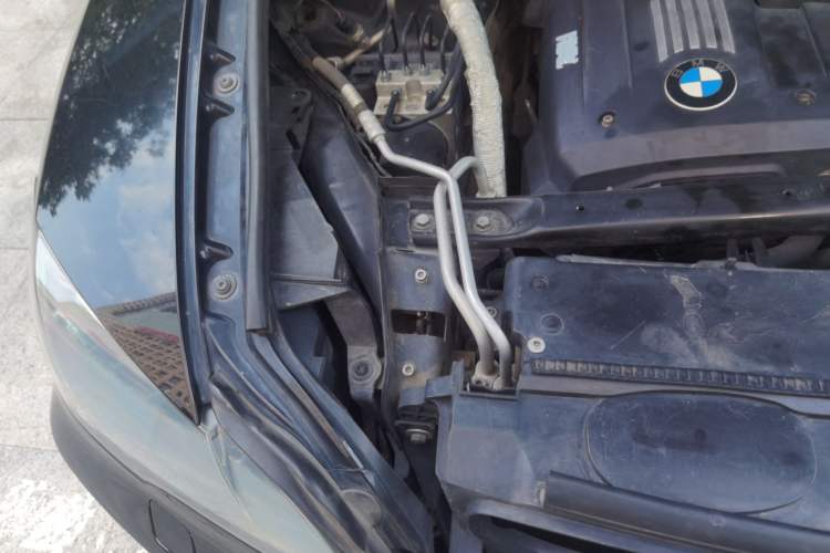Used BMW X5 2008 xDrive30i Luxury Model Engine Bay Right