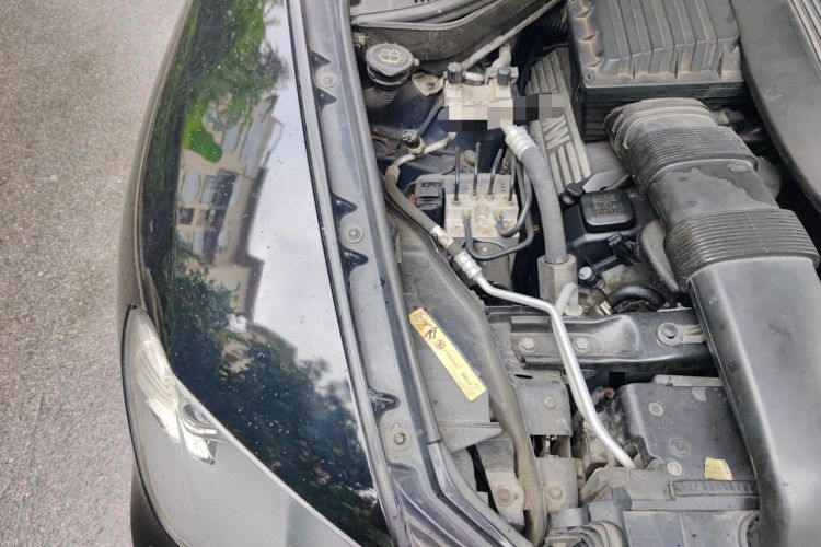 Used BMW X5 2008 xDrive48i Leading Model Engine Bay Right