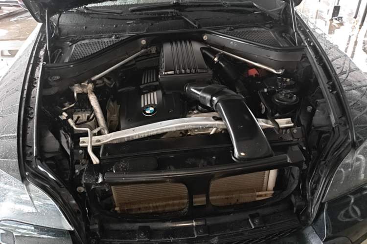 Used BMW X5 2008 xDrive30i Elegant Model Engine Bay