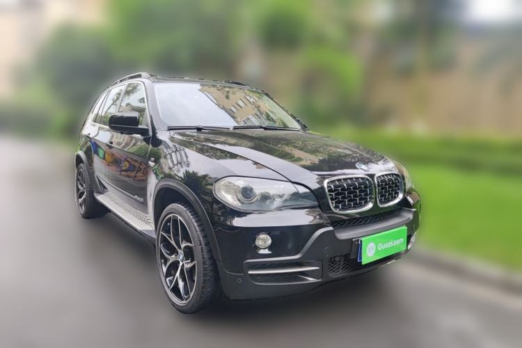 Used BMW X5 2008 xDrive48i Leading Model Front Right 45 Deg