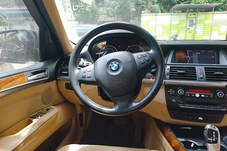 Used BMW X5 2008 xDrive30i Elegant Model Steering Wheel