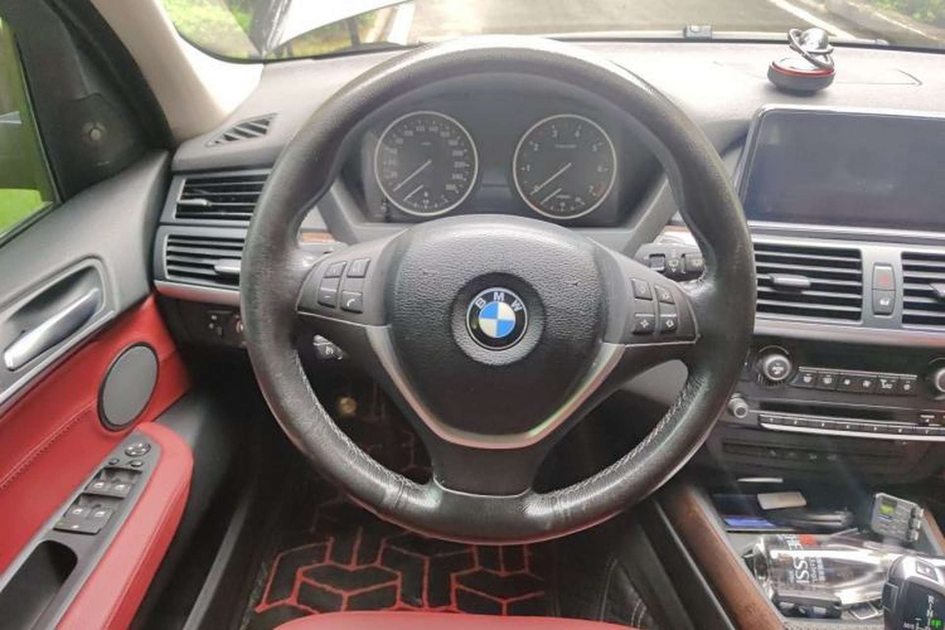 Used BMW X5 2008 xDrive48i Leading Model Steering Wheel