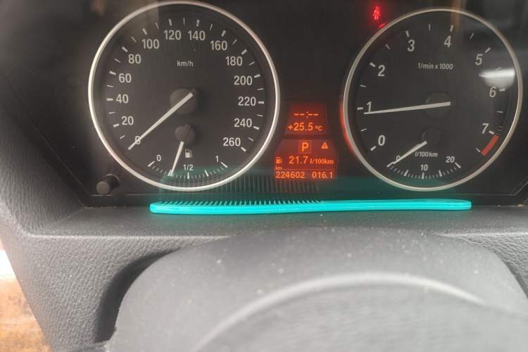 Used BMW X5 2008 xDrive30i Elegant Model Odometer Close Up