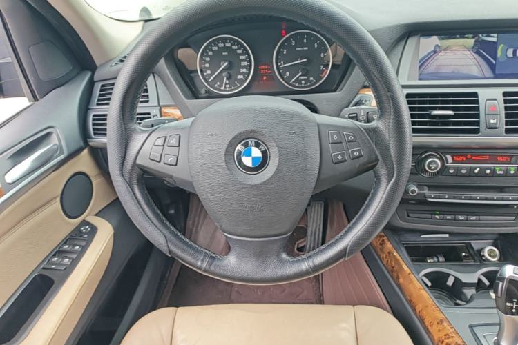 Used BMW X5 2008 xDrive30i Luxury Model Steering Wheel