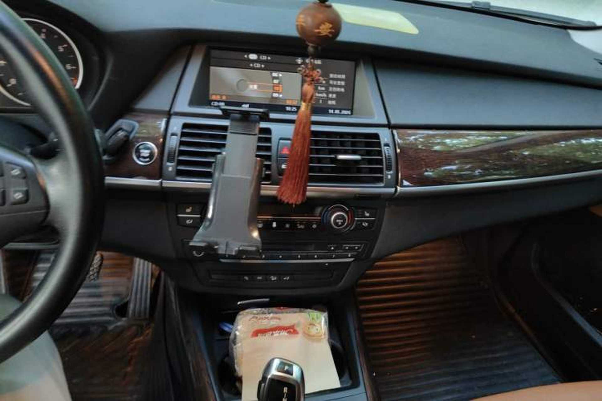 Used BMW X5  Audio And AC Panel