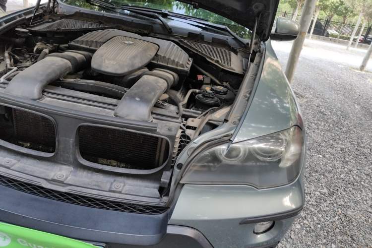 Used BMW X5  Engine Bay Left
