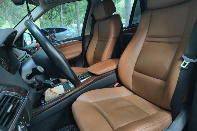 Used BMW X5  Left Front Seat