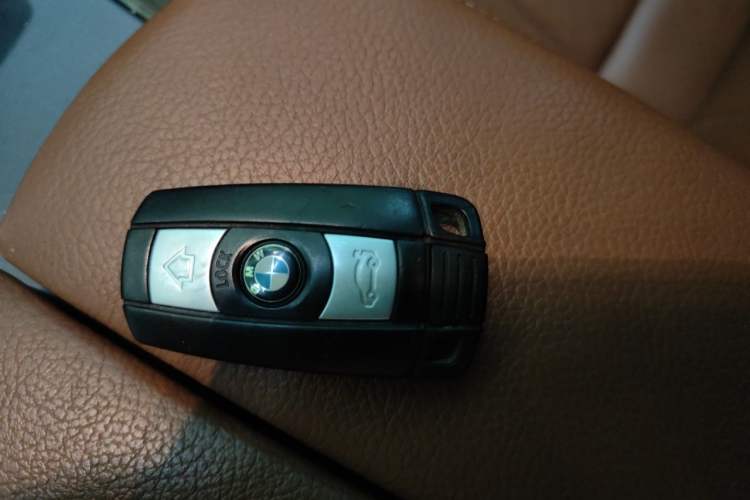 Used BMW X5  Vehicle Key