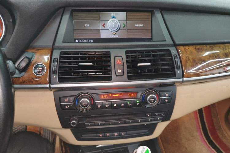 Used BMW X5 2008 xDrive30i Luxury Model Audio And AC Panel