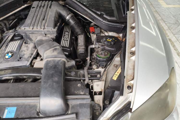 Used BMW X5 2008 xDrive30i Luxury Model Engine Bay Left